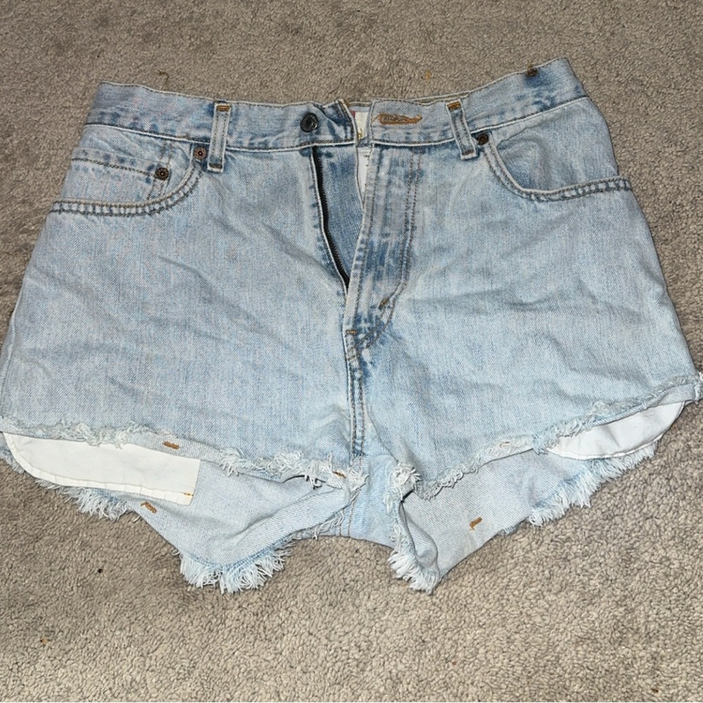 BRAND NEW Levi's Blue Jean Shorts Classic Denim Style